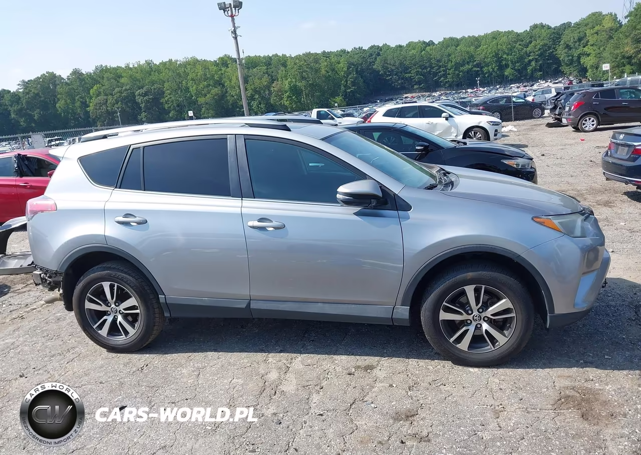 2018 Toyota Rav4 Xle VIN:2T3WFREV7JW446063 - 14
