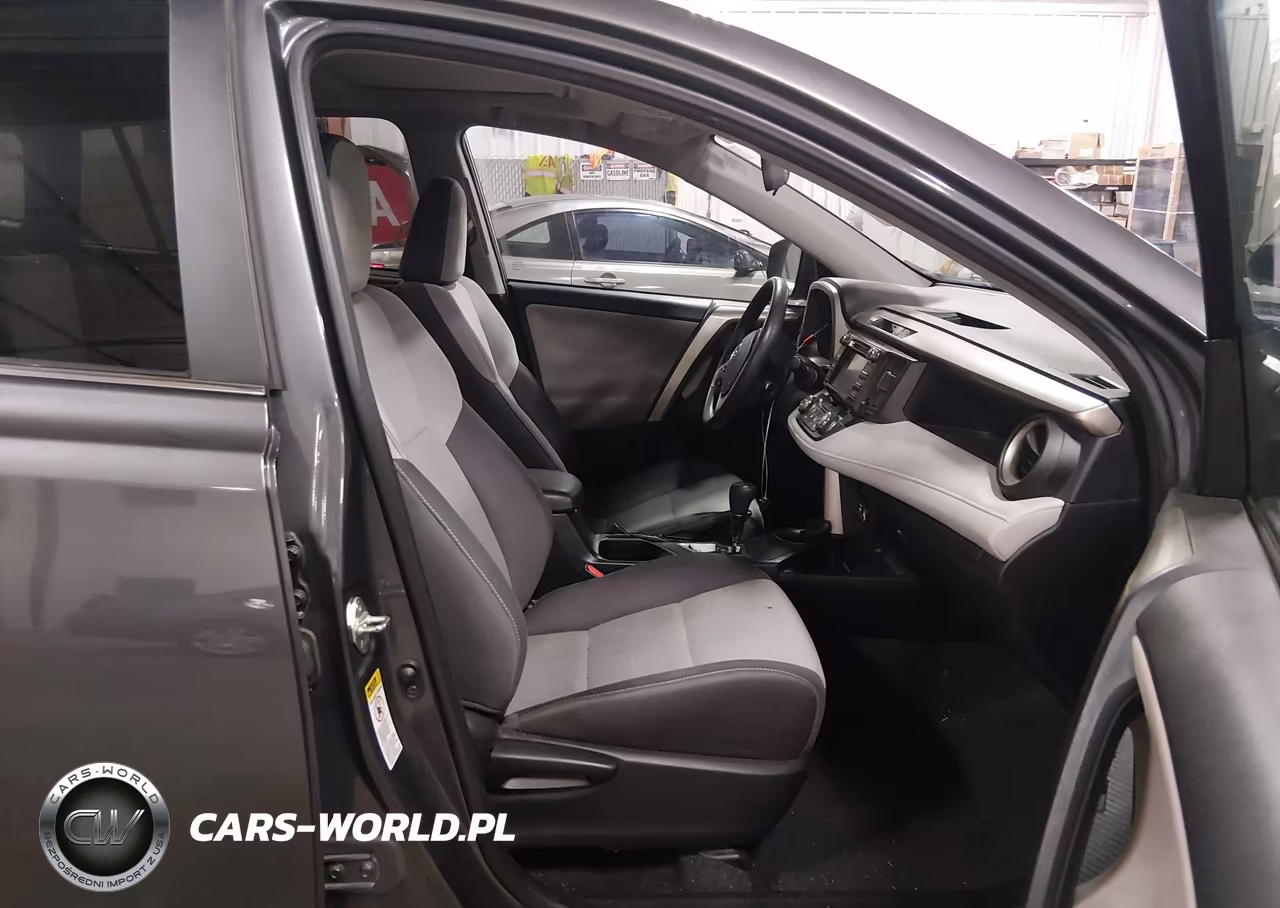 2015 Toyota Rav4 Xle VIN:2T3RFREV9FW370494 - 5