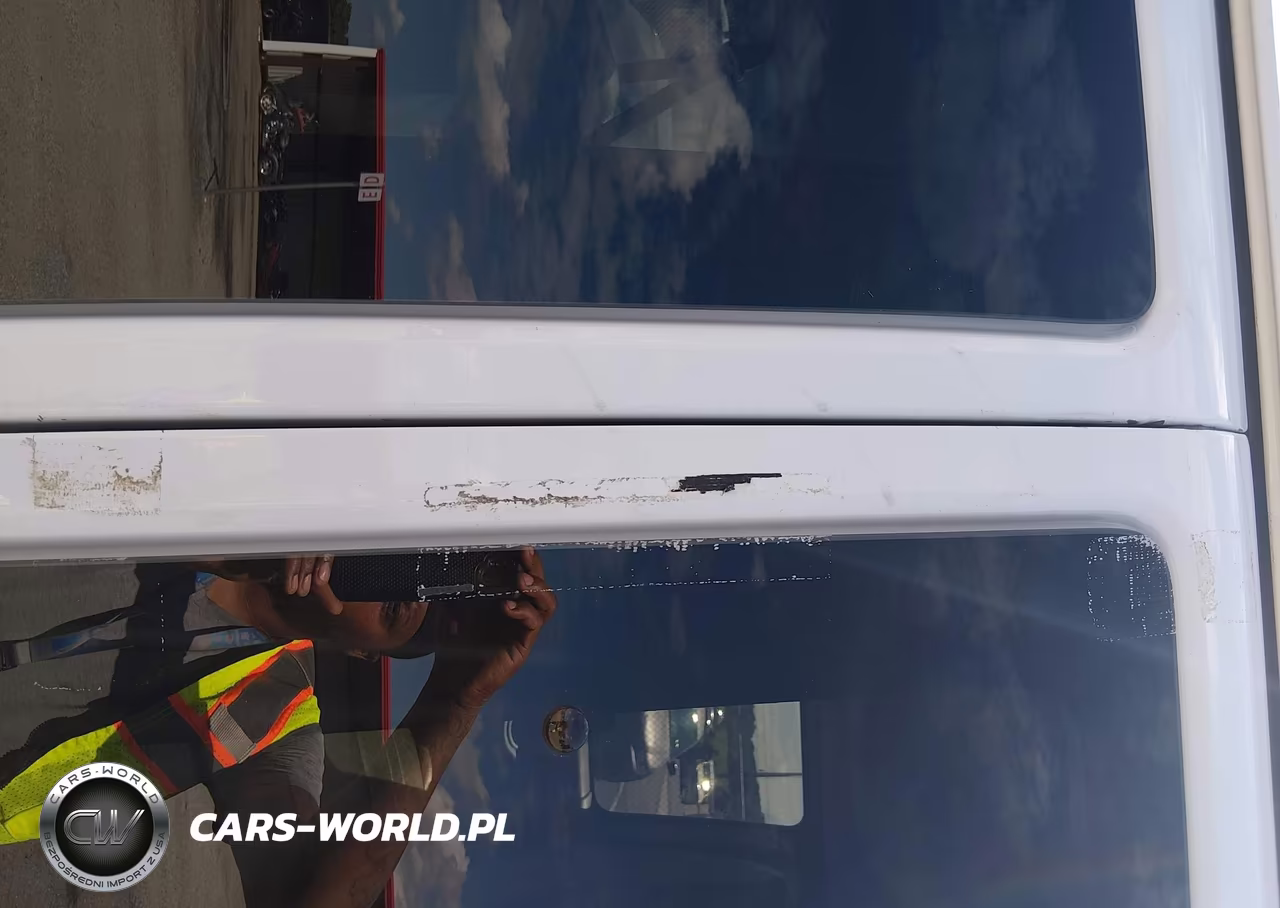 2020 Chevrolet Express Passenger Rwd 2500 Regular Wheelbase Ls VIN:1GAWGEFPXL1233611 - 15