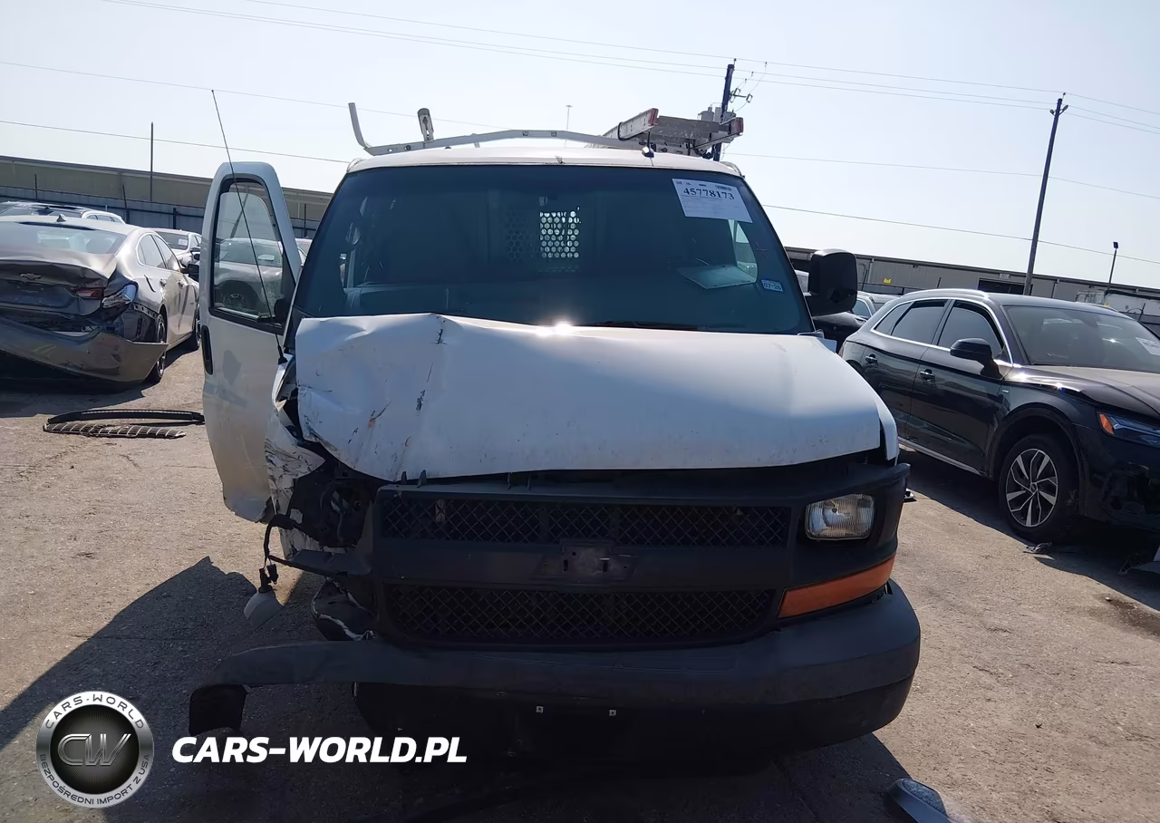 2015 Chevrolet Express 2500 Work Van VIN:1GCWGFCF3F1172874 - 11