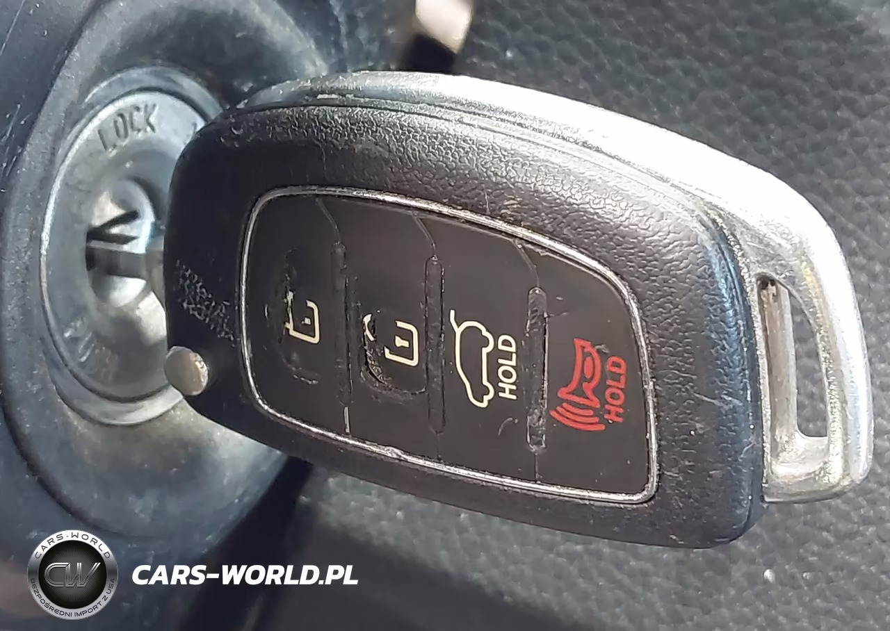 2015 Hyundai Santa Fe Sport 2.4L VIN:5XYZT3LB5FG300729 - 11