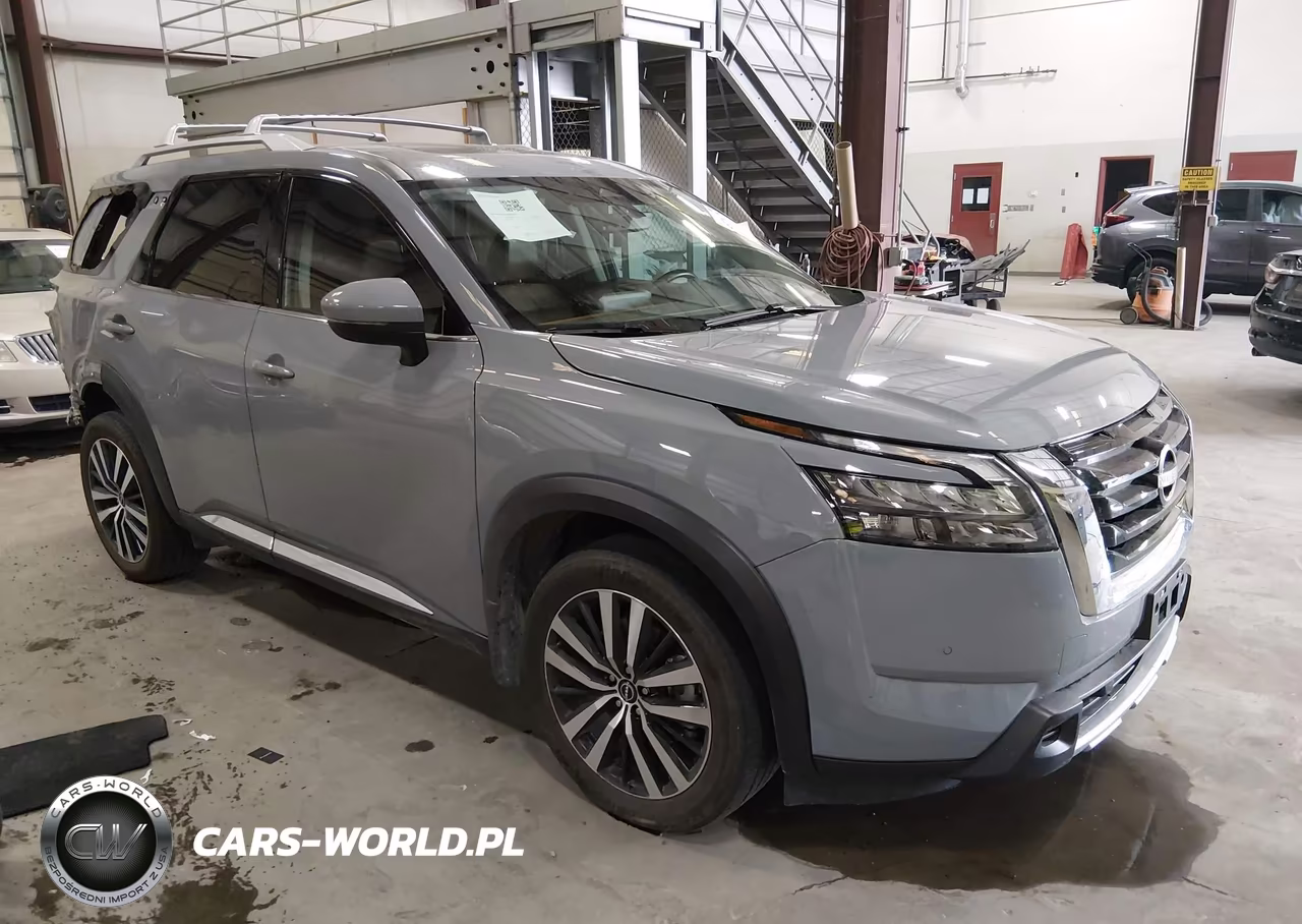 2025 Nissan Pathfinder Platinum 4Wd