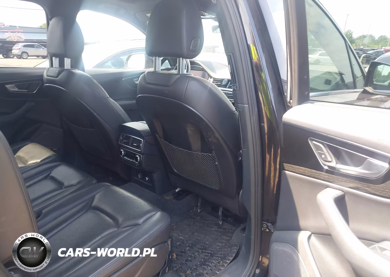 2019 Audi Q7 55 Premium VIN:WA1VAAF79KD023411 - 8