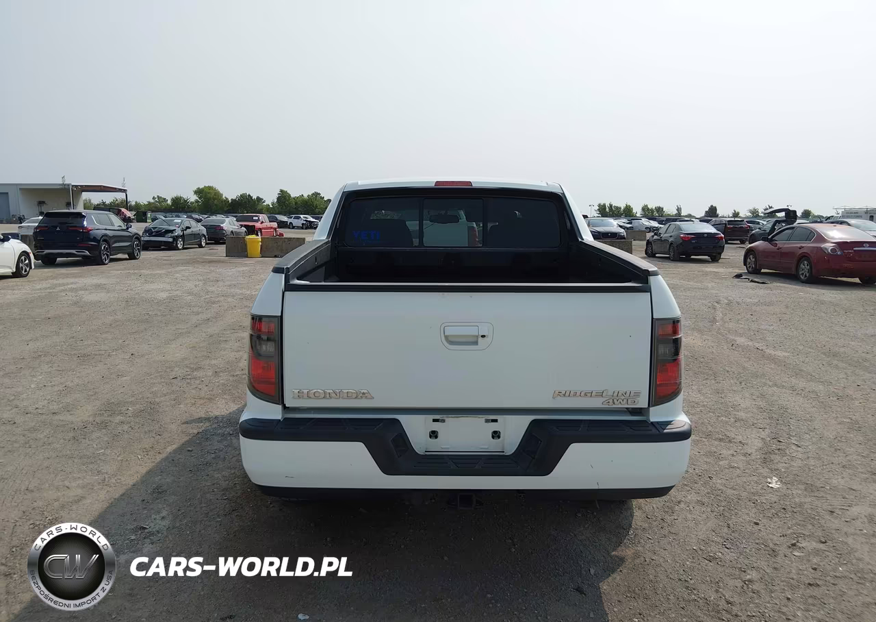 2014 Honda Ridgeline Sport VIN:5FPYK1F70EB003326 - 16