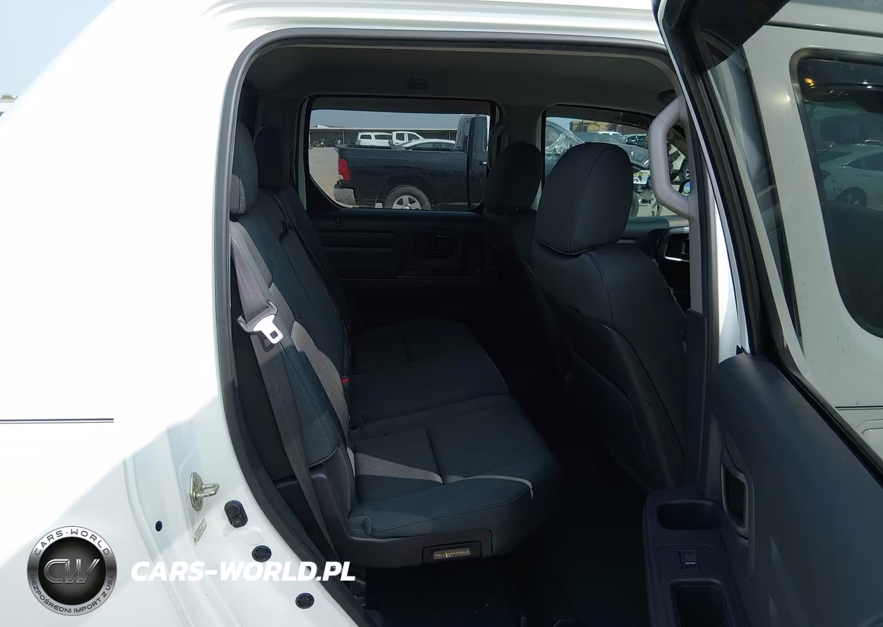 2014 Honda Ridgeline Sport VIN:5FPYK1F70EB003326 - 8