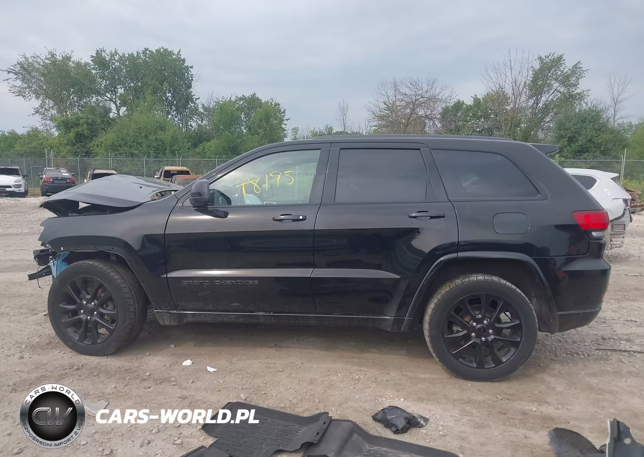 2020 Jeep Grand Cherokee Altitude 4X4 VIN:1C4RJFAG5LC104392 - 14