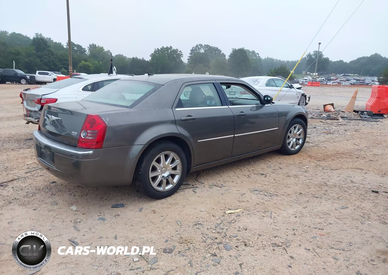 2008 Chrysler 300 Limited VIN:2C3LA33G58H209119 - 4