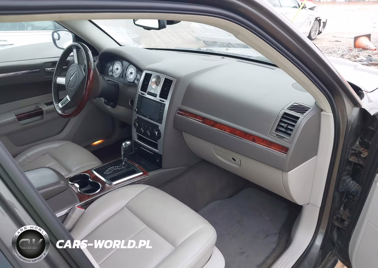 2008 Chrysler 300 Limited VIN:2C3LA33G58H209119 - 5