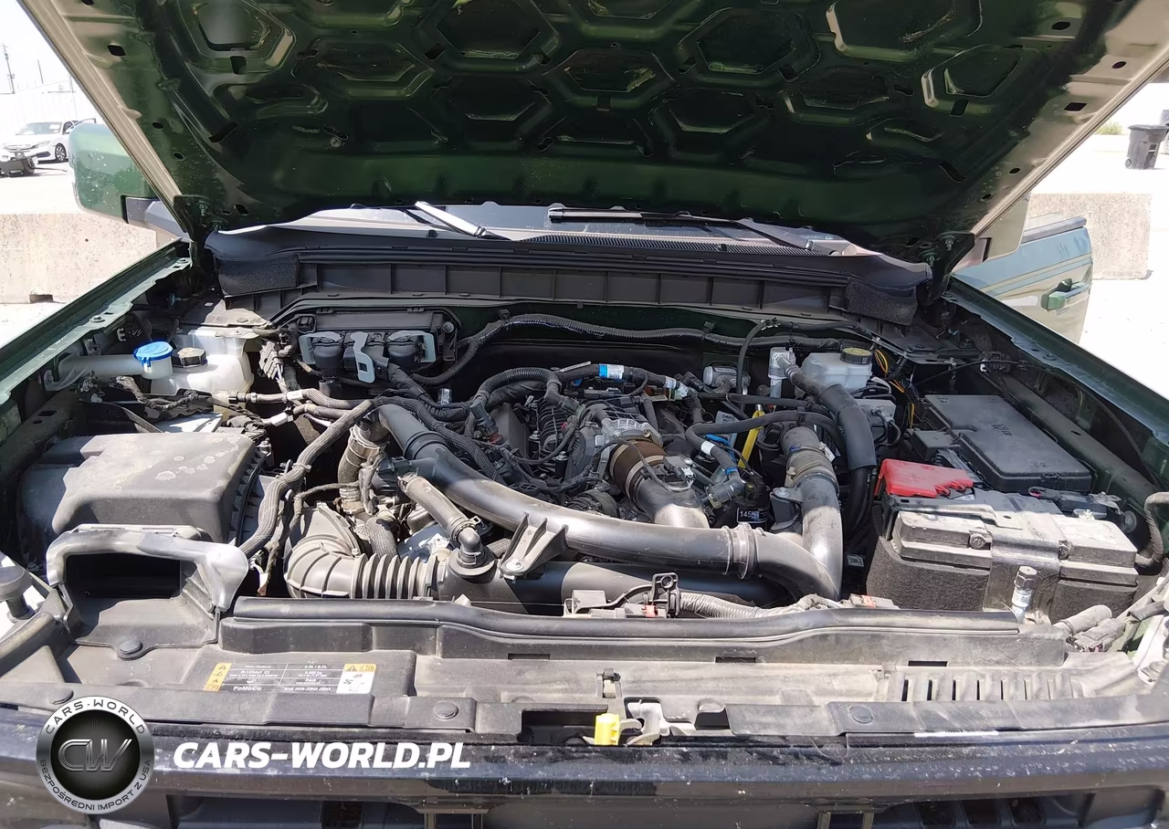 2025 Ford Bronco Outer Banks VIN:1FMEE8BP5SLB41272 - 10