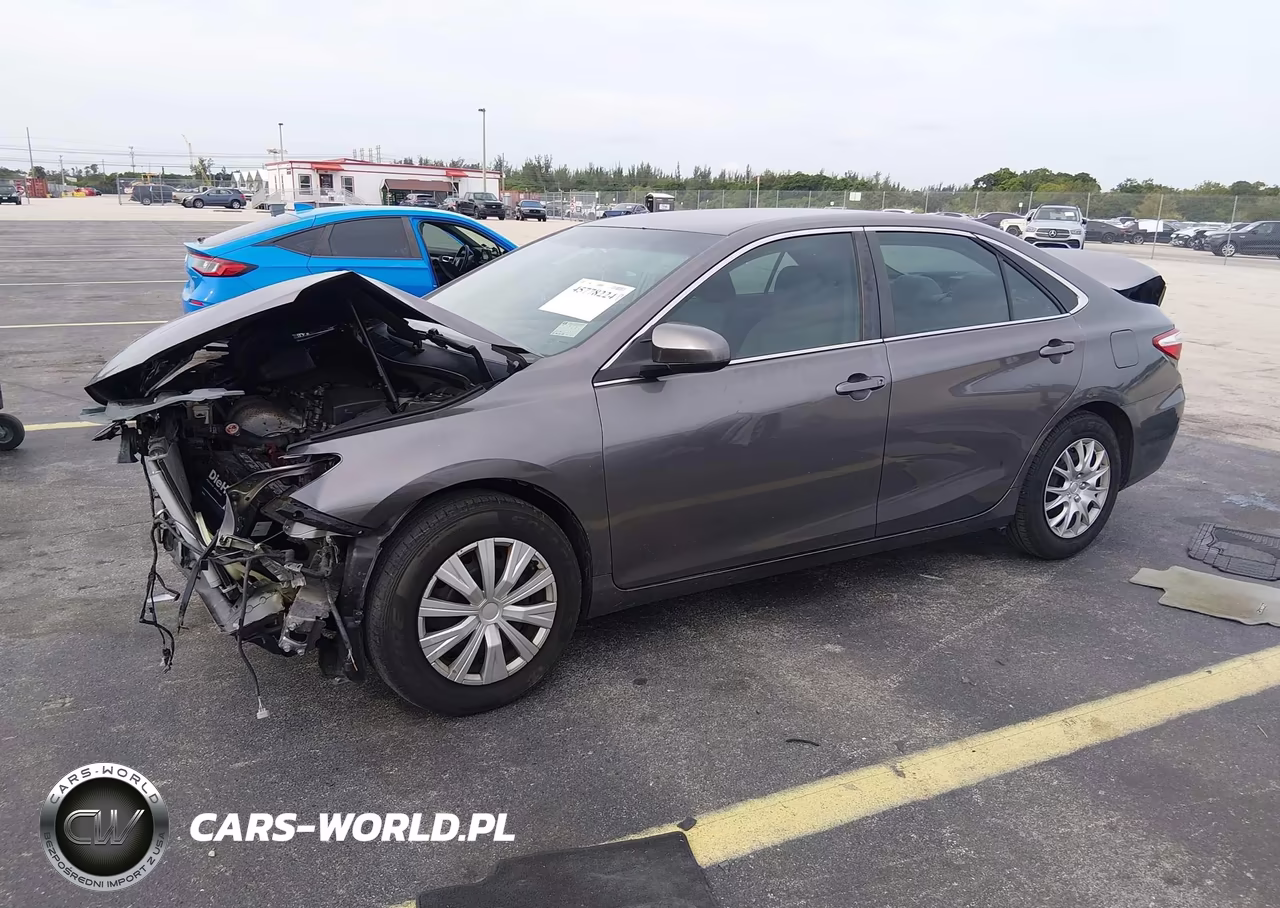 2017 Toyota Camry Le VIN:4T1BF1FKXHU743285 - 2