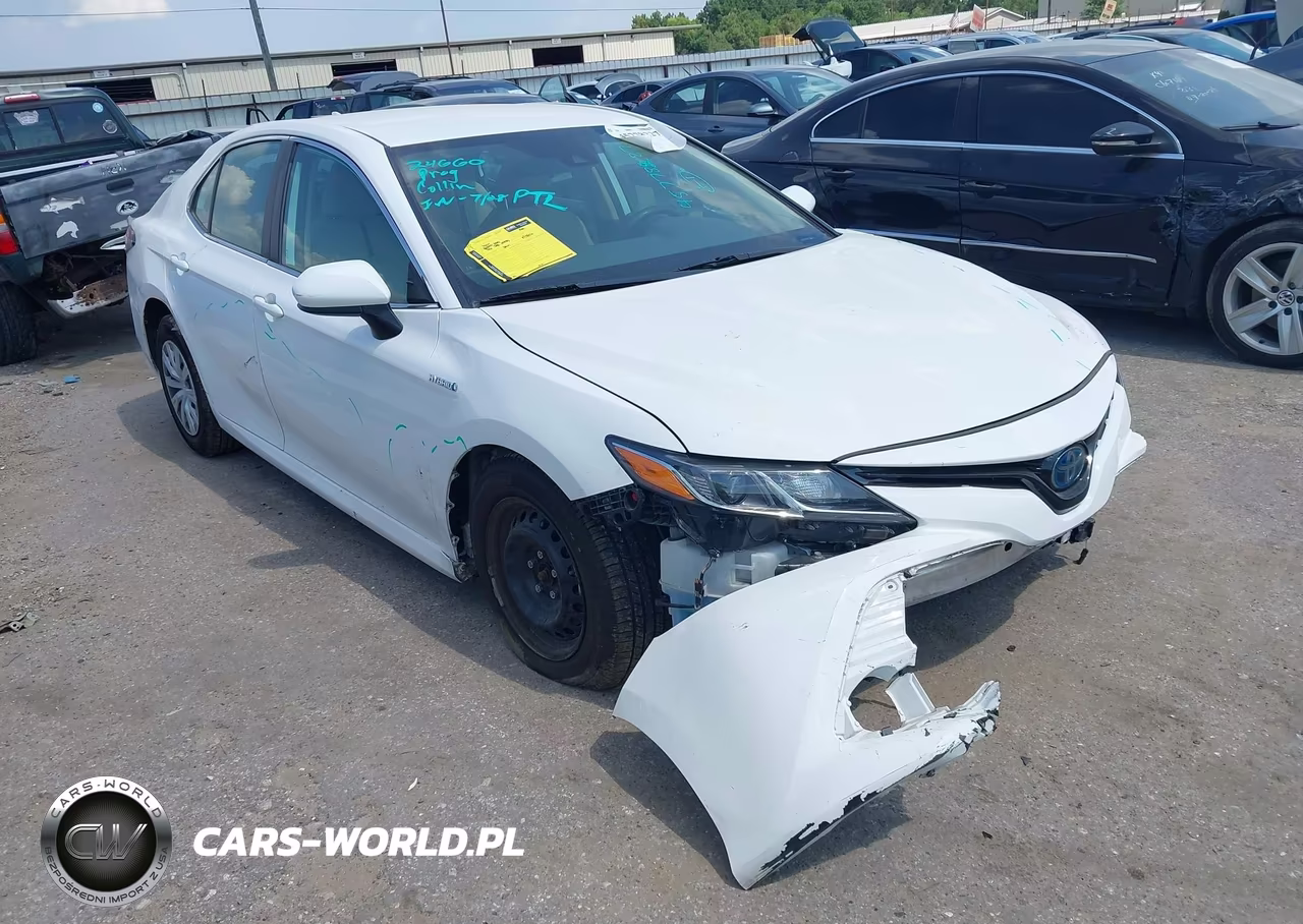 2020 Toyota Camry Le Hybrid