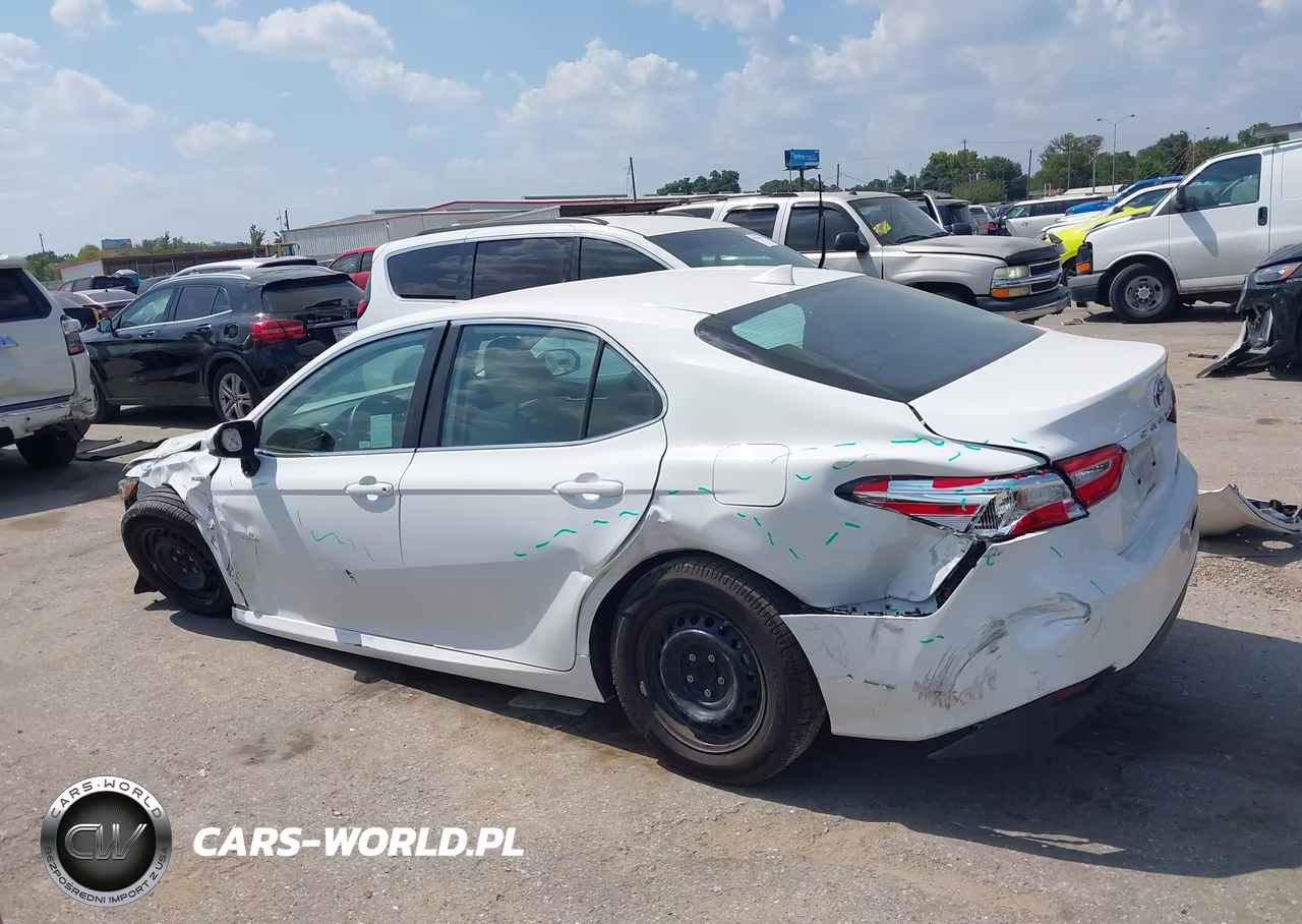 2020 Toyota Camry Le Hybrid VIN:4T1C31AK0LU539799 - 15