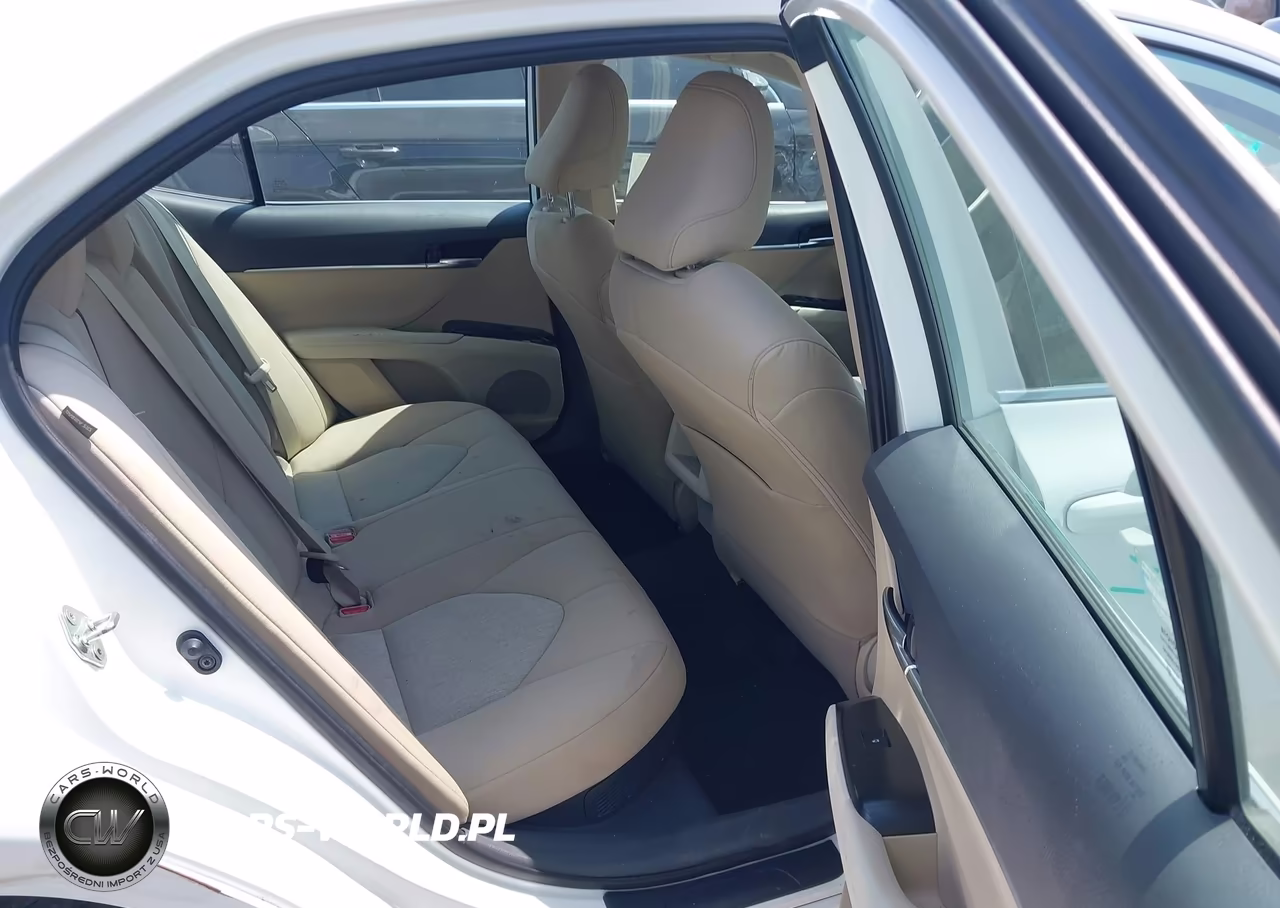 2020 Toyota Camry Le Hybrid VIN:4T1C31AK0LU539799 - 8