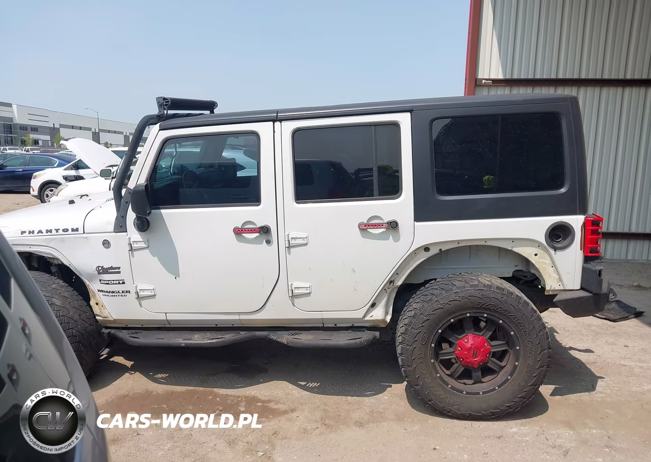 2015 Jeep Wrangler Unlimited Sport VIN:1C4BJWDG4FL545772 - 14