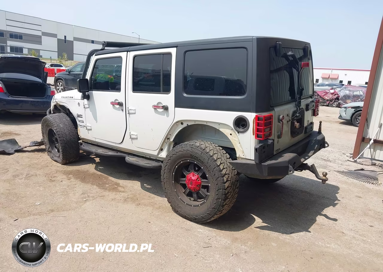 2015 Jeep Wrangler Unlimited Sport VIN:1C4BJWDG4FL545772 - 3