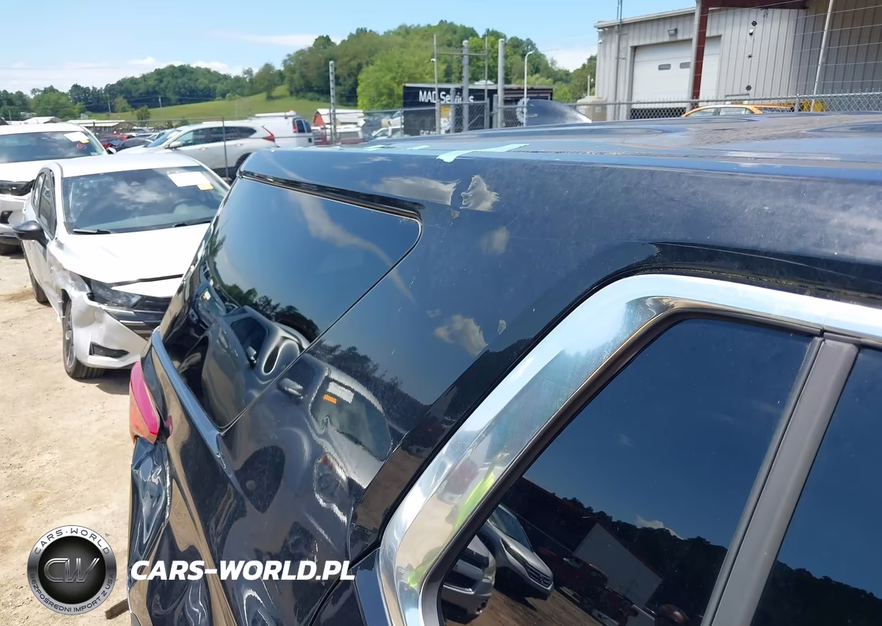 2018 Chevrolet Traverse Ls VIN:1GNEVFKW0JJ194740 - 22