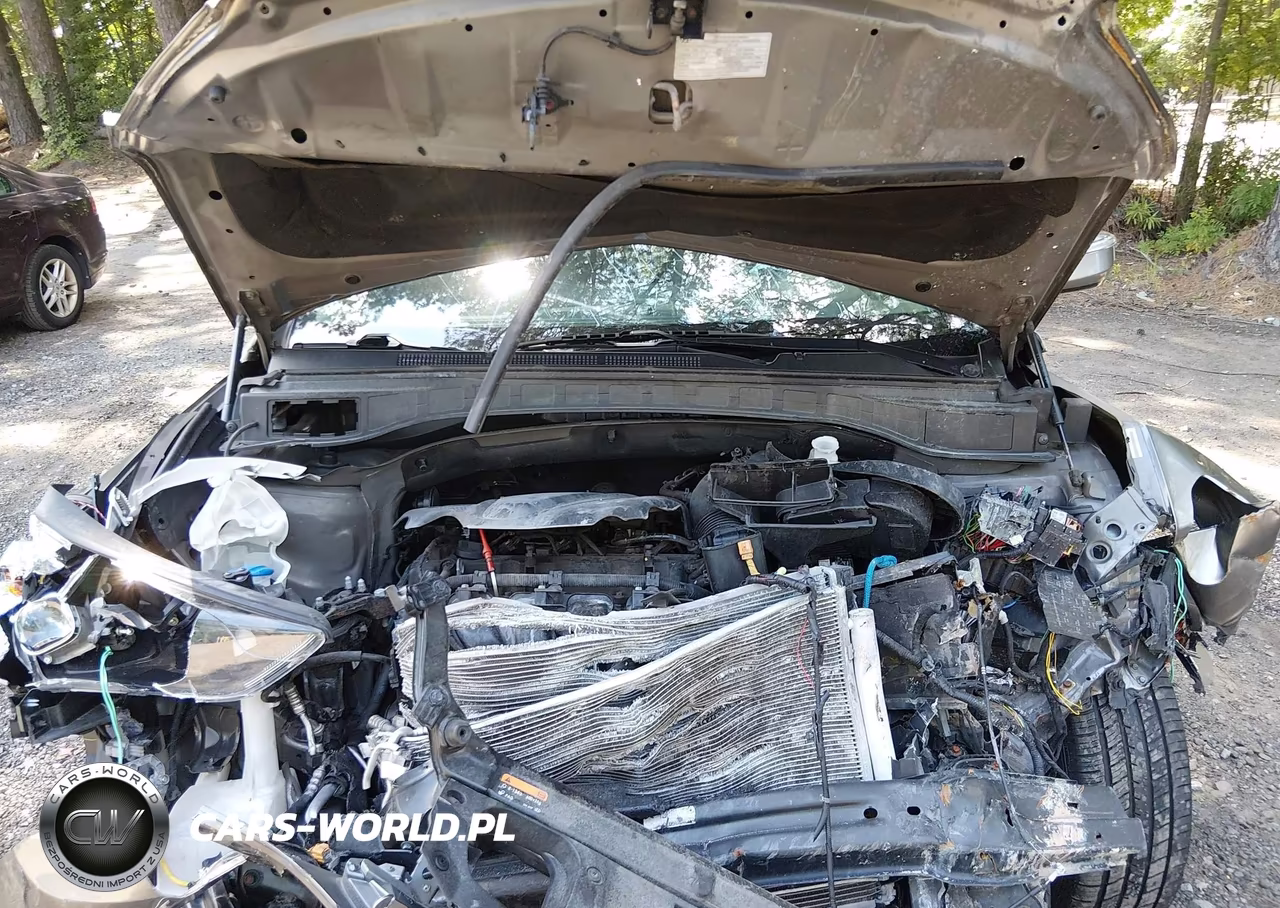 2015 Hyundai Santa Fe Sport 2.4L VIN:5XYZUDLB1FG266260 - 10