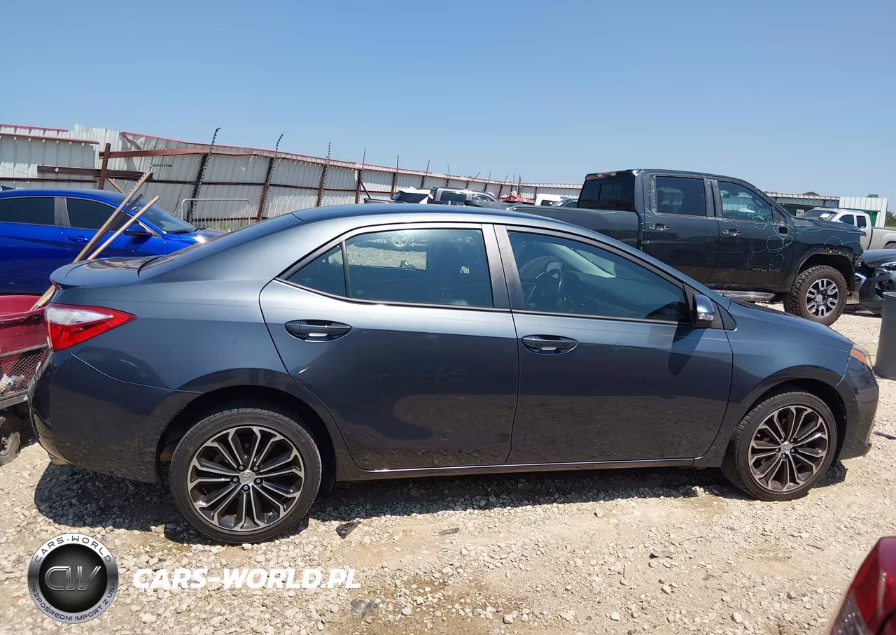 2015 Toyota Corolla S Plus VIN:5YFBURHEXFP330065 - 13