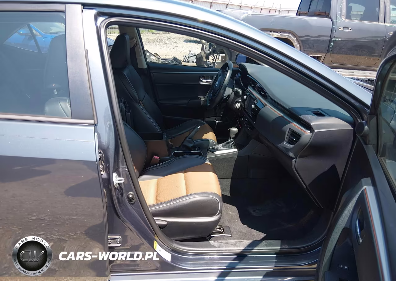 2015 Toyota Corolla S Plus VIN:5YFBURHEXFP330065 - 5