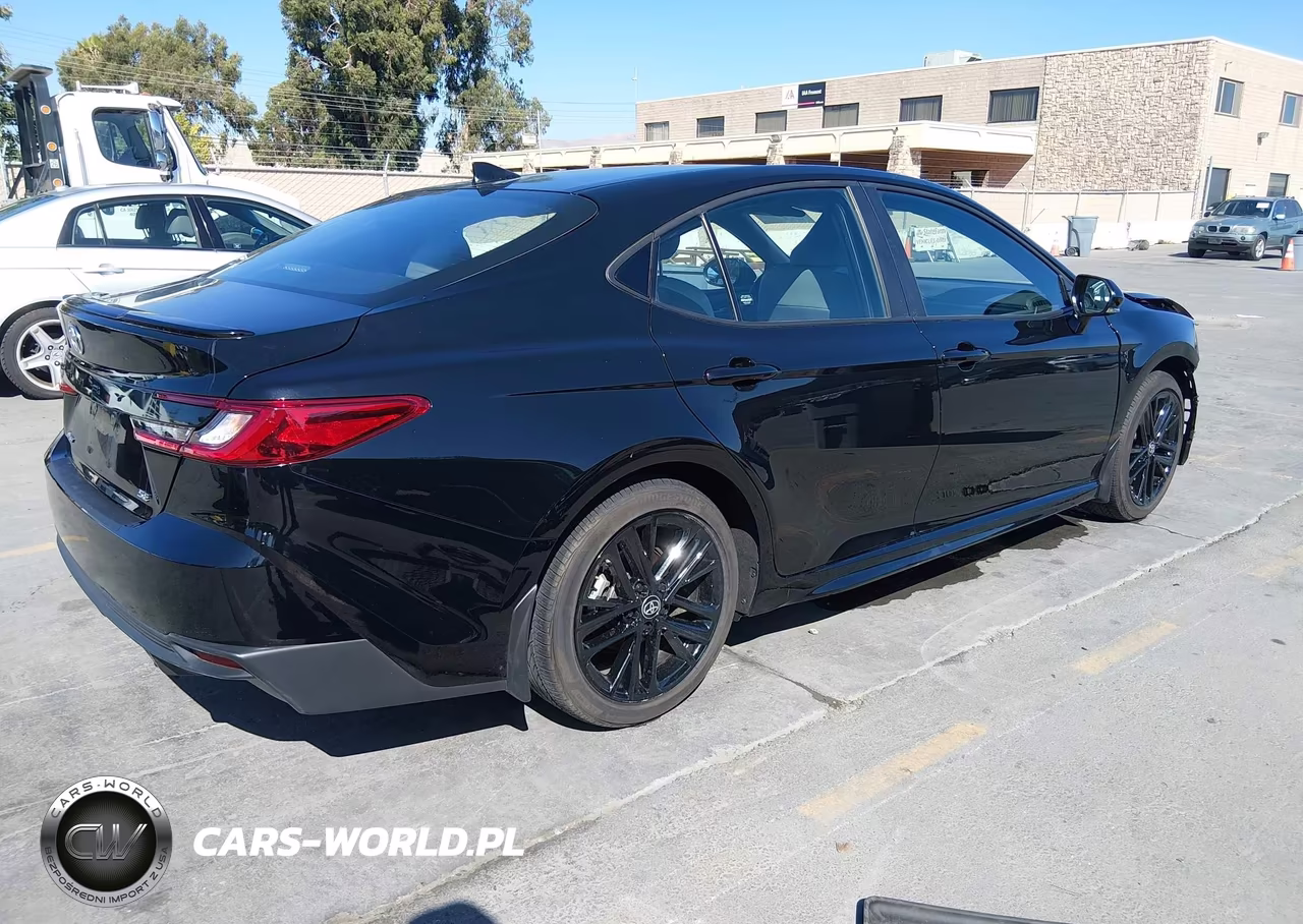 2025 Toyota Camry Se VIN:4T1DAACK9SU015928 - 4
