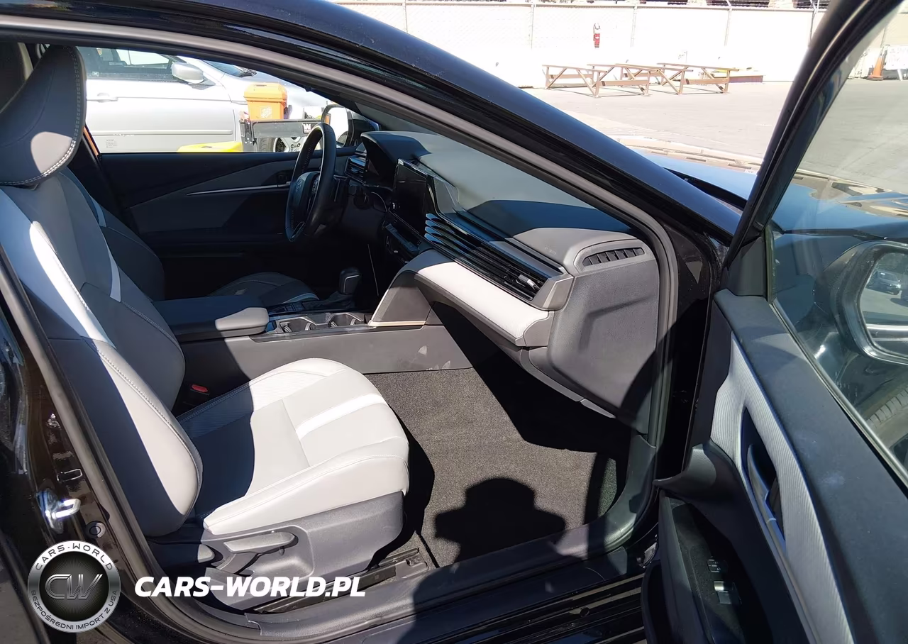 2025 Toyota Camry Se VIN:4T1DAACK9SU015928 - 5