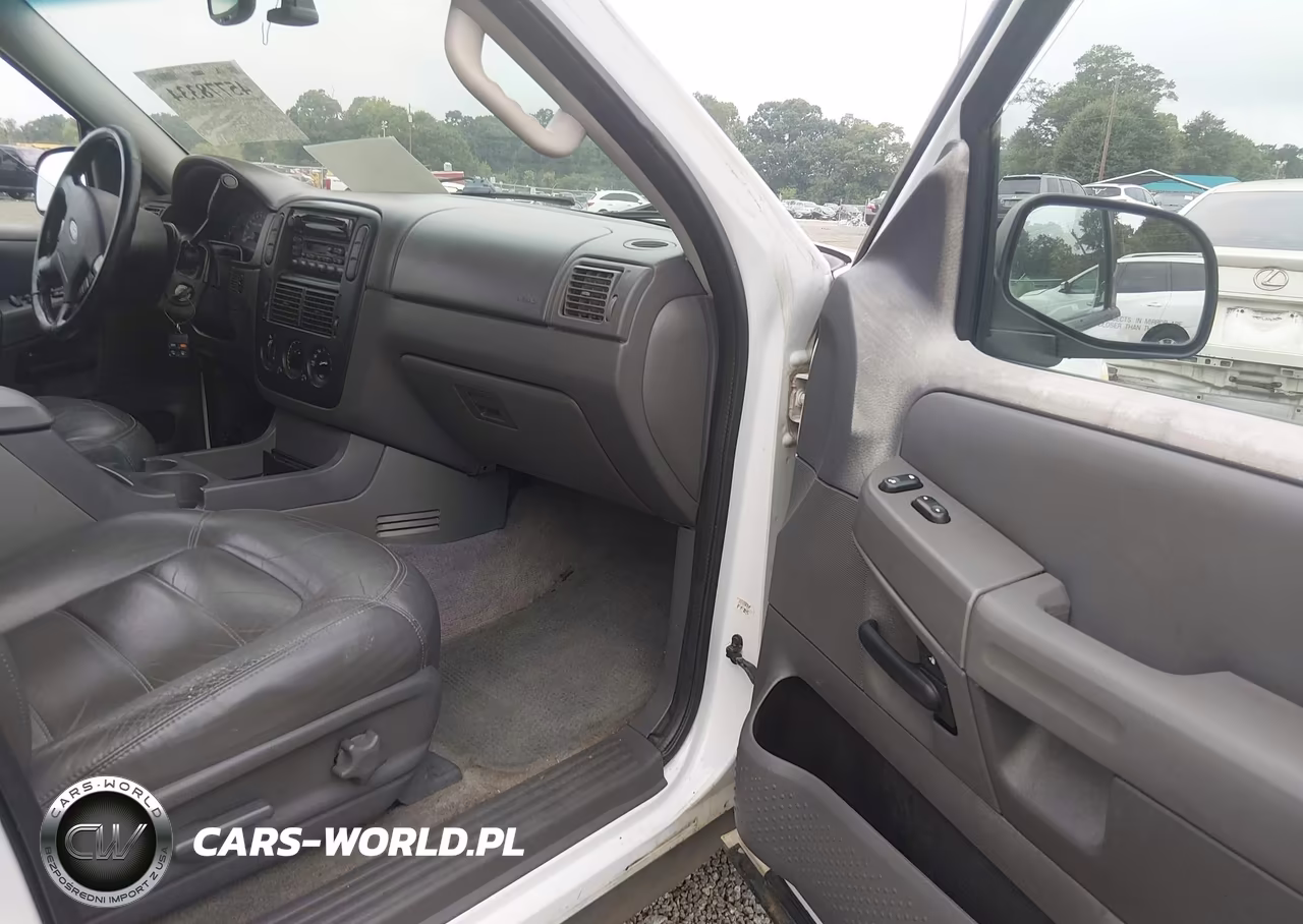 2002 Ford Explorer Xlt VIN:1FMZU73E22ZC44254 - 5