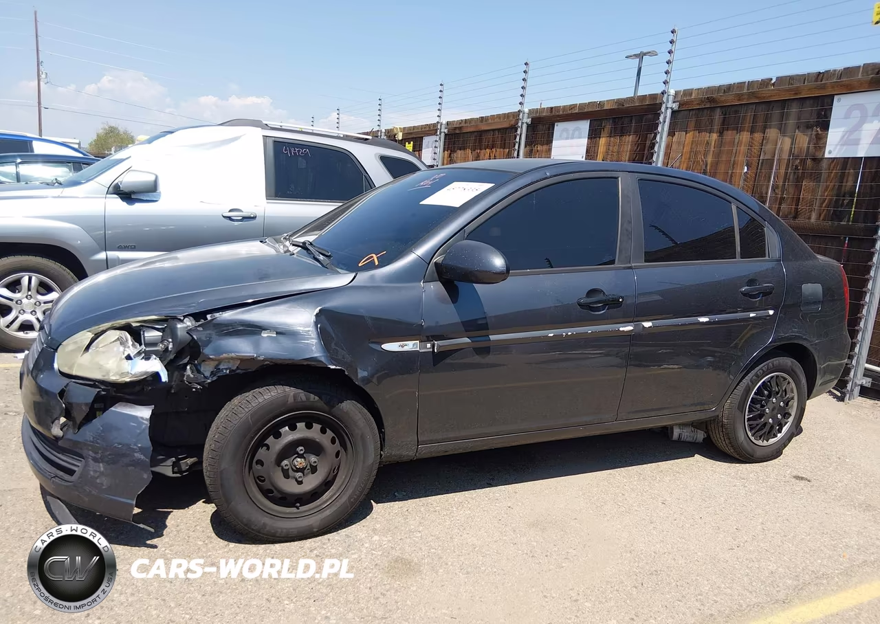 2007 Hyundai Accent Gls VIN:KMHCN46C87U117069 - 13