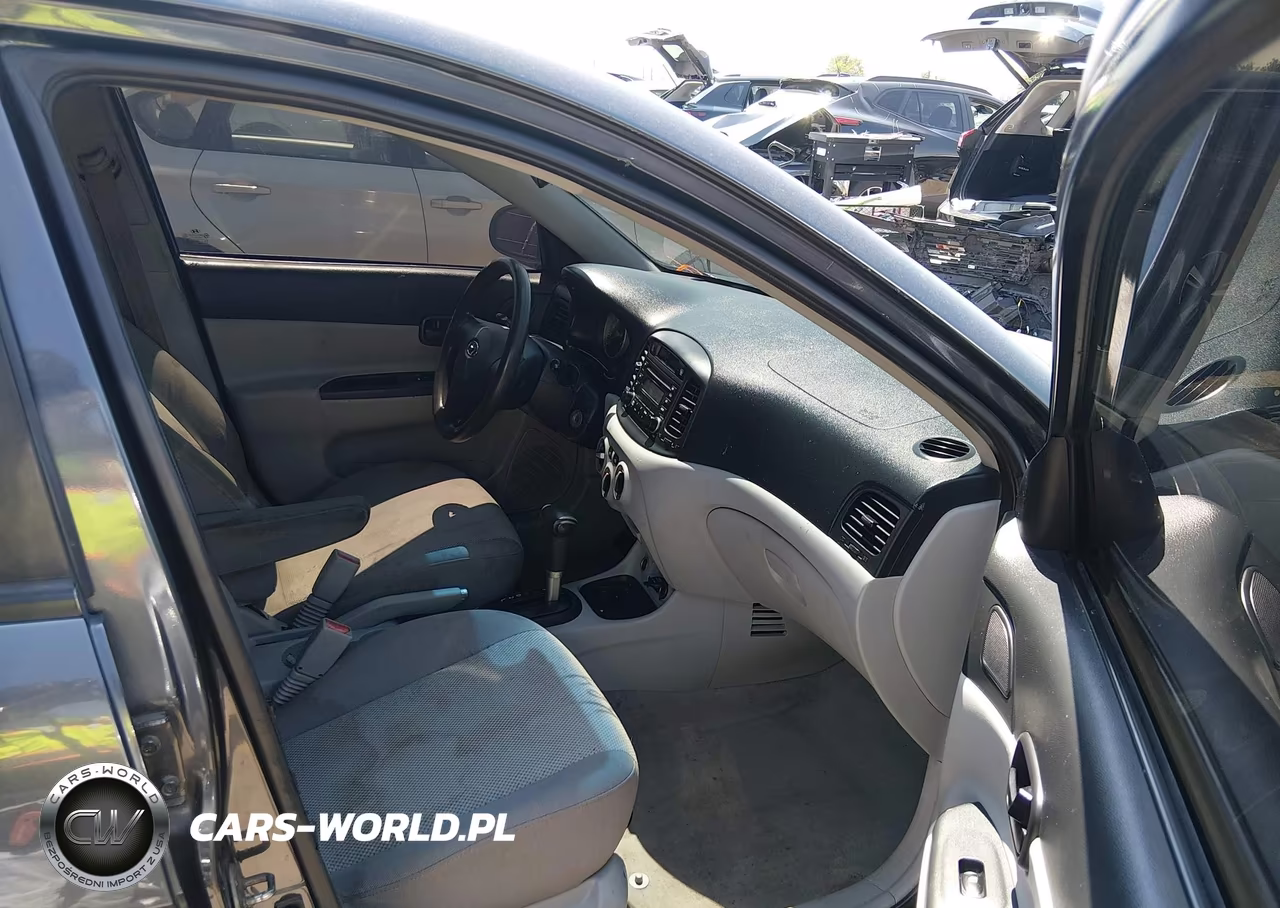 2007 Hyundai Accent Gls VIN:KMHCN46C87U117069 - 5