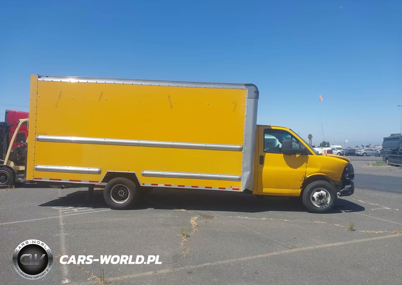 2017 GMC Savana Cutaway Work Van VIN:1GD37TCG7H1902794 - 13