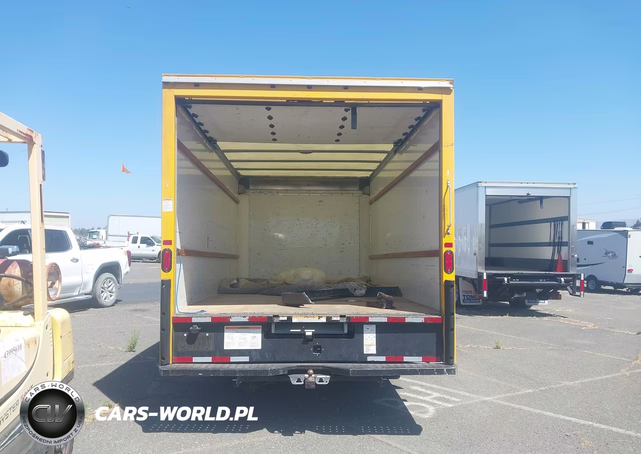 2017 GMC Savana Cutaway Work Van VIN:1GD37TCG7H1902794 - 15
