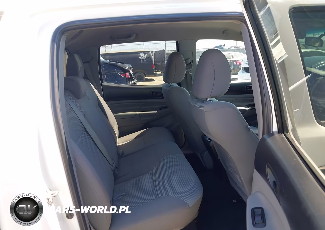 2015 Toyota Tacoma Base V6 VIN:3TMMU4FN2FM078236 - 8