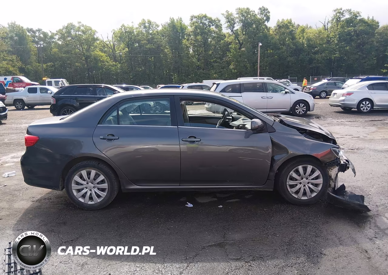2013 Toyota Corolla Le VIN:2T1BU4EE7DC102531 - 13