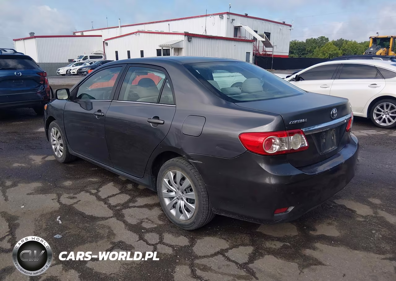 2013 Toyota Corolla Le VIN:2T1BU4EE7DC102531 - 3