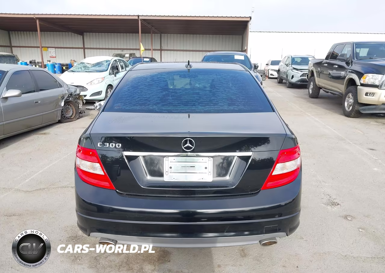 2011 Mercedes-Benz C 300 Sport VIN:WDDGF5EB0BF630465 - 16