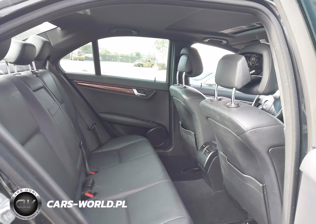 2011 Mercedes-Benz C 300 Sport VIN:WDDGF5EB0BF630465 - 8
