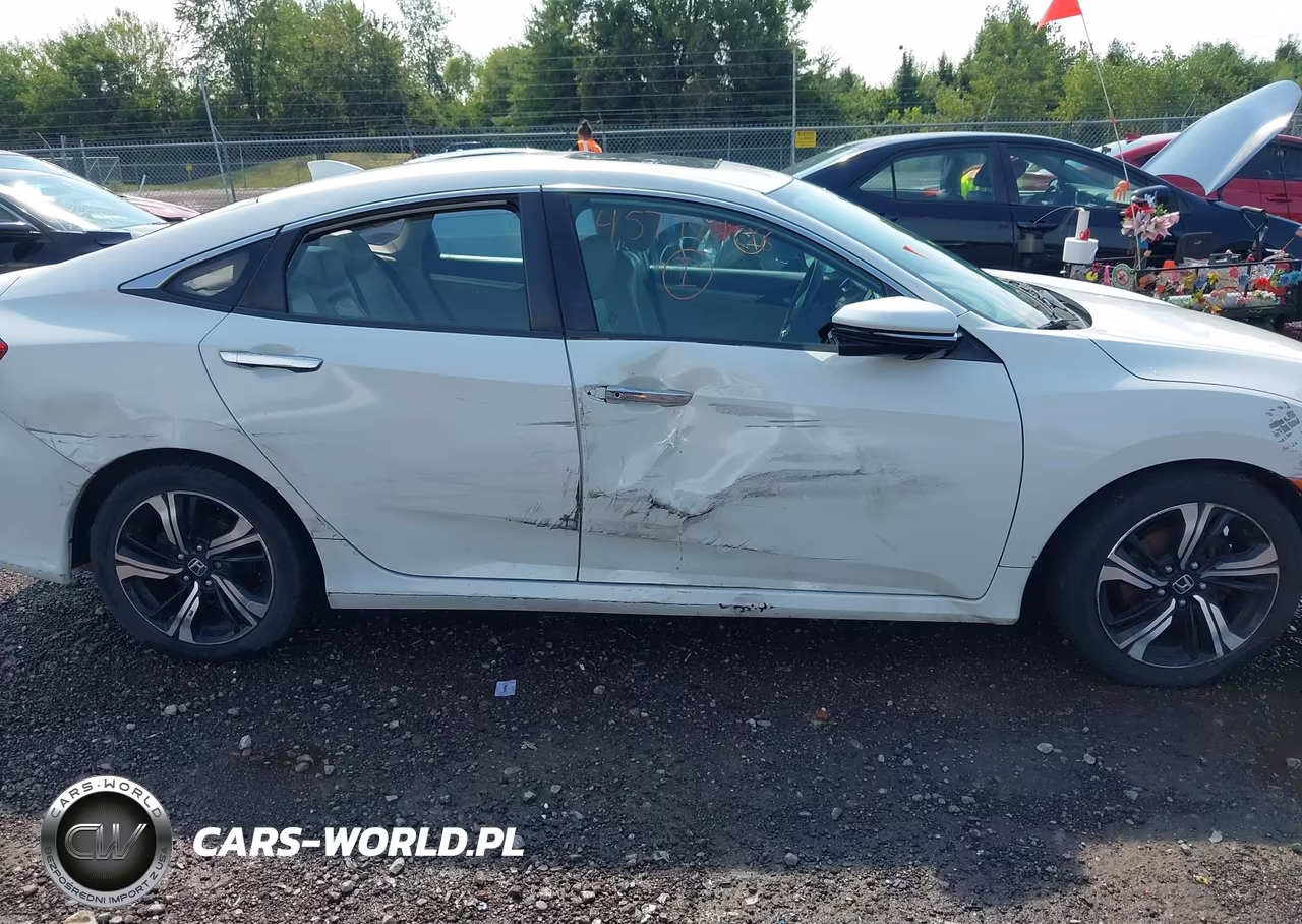 2017 Honda Civic Touring VIN:2HGFC1F96HH639182 - 12