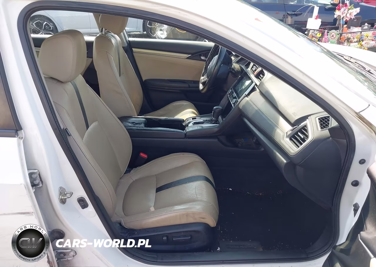 2017 Honda Civic Touring VIN:2HGFC1F96HH639182 - 5
