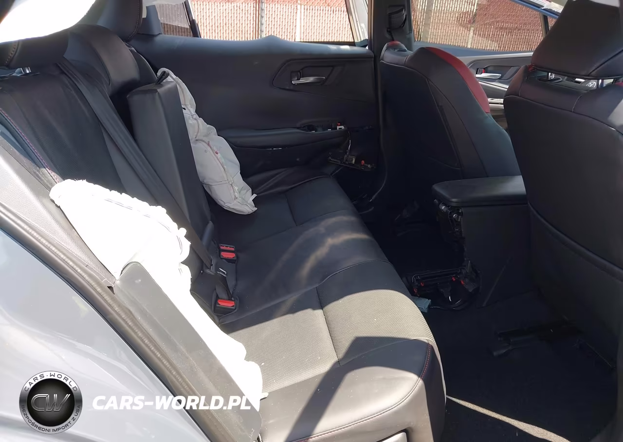 2026 Toyota Prius Plug-In Hybrid Xse VIN:JTDACACU1T3060792 - 7