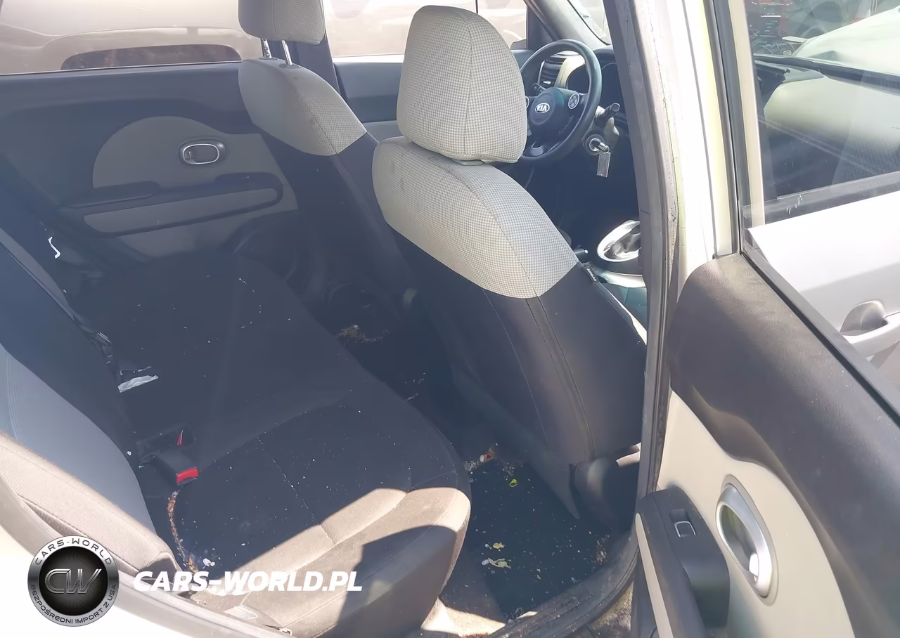 2018 Kia Soul VIN:KNDJN2A22J7602201 - 8