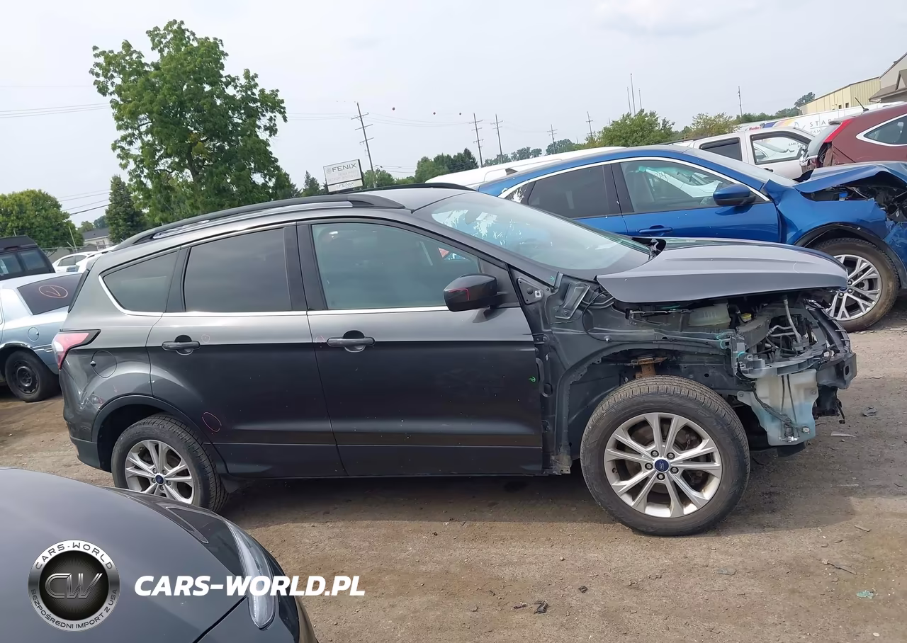 2018 Ford Escape Se VIN:1FMCU9GD0JUC58605 - 14