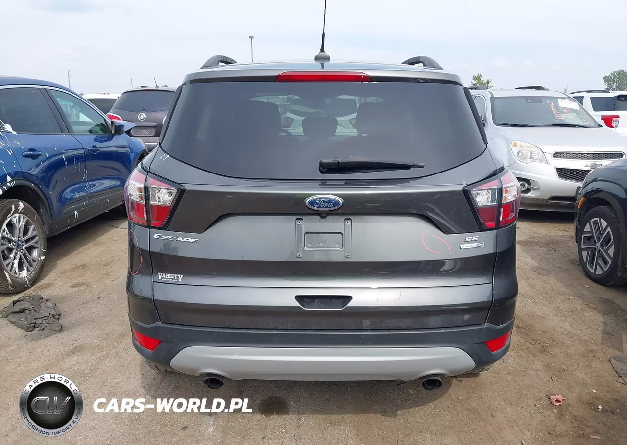 2018 Ford Escape Se VIN:1FMCU9GD0JUC58605 - 17