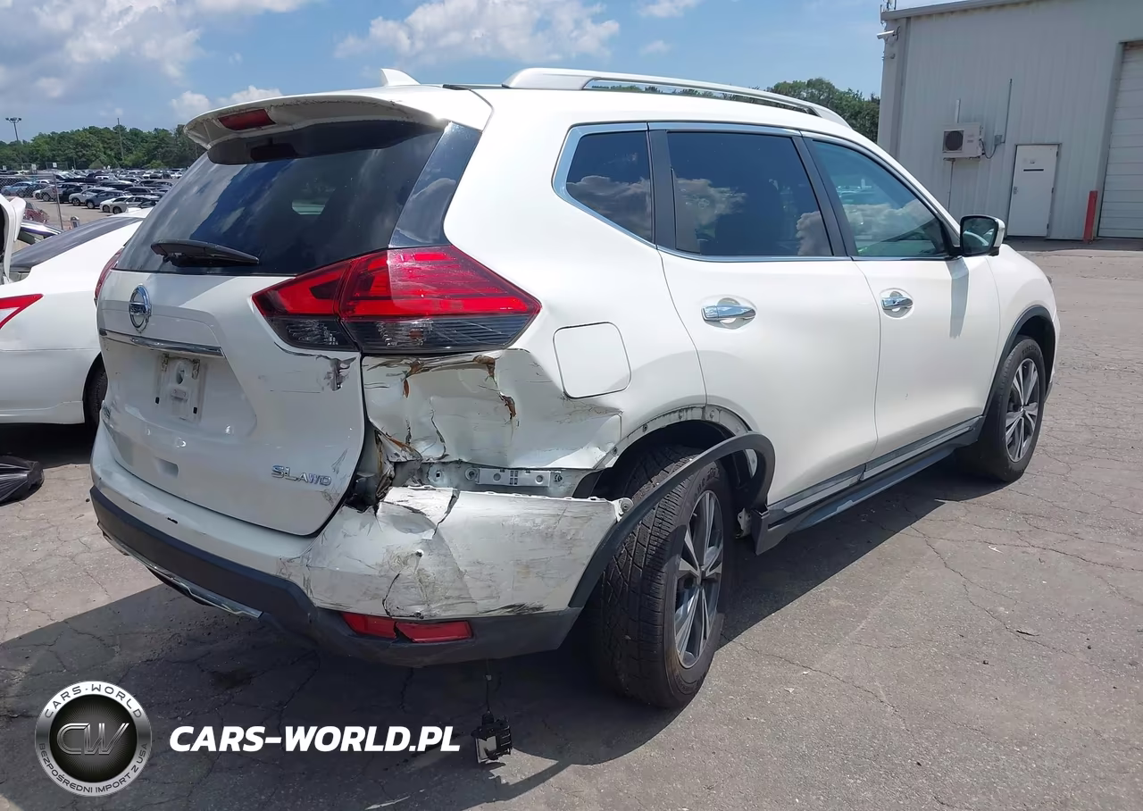 2017 Nissan Rogue Sl VIN:5N1AT2MV6HC846944 - 4