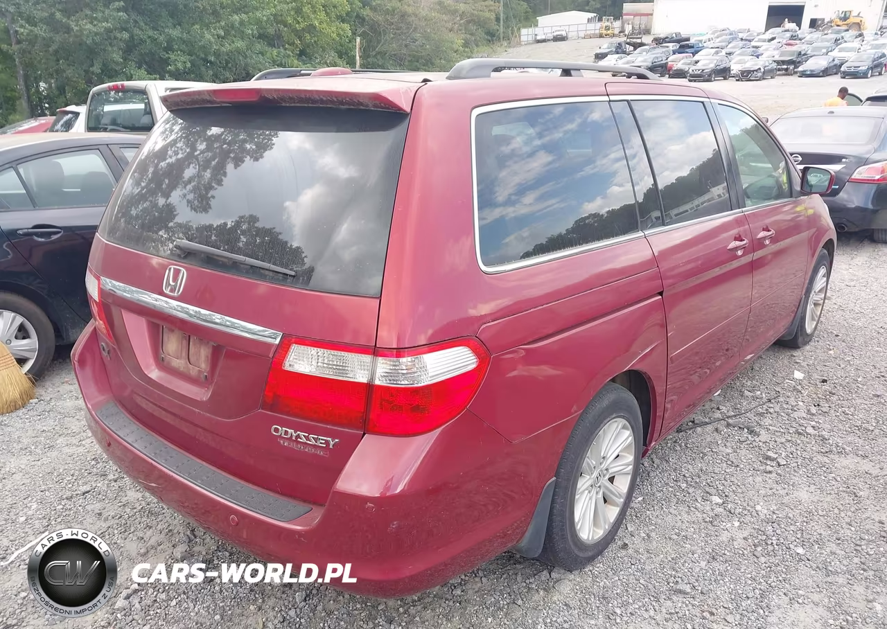 2005 Honda Odyssey Touring VIN:5FNRL38805B112252 - 4