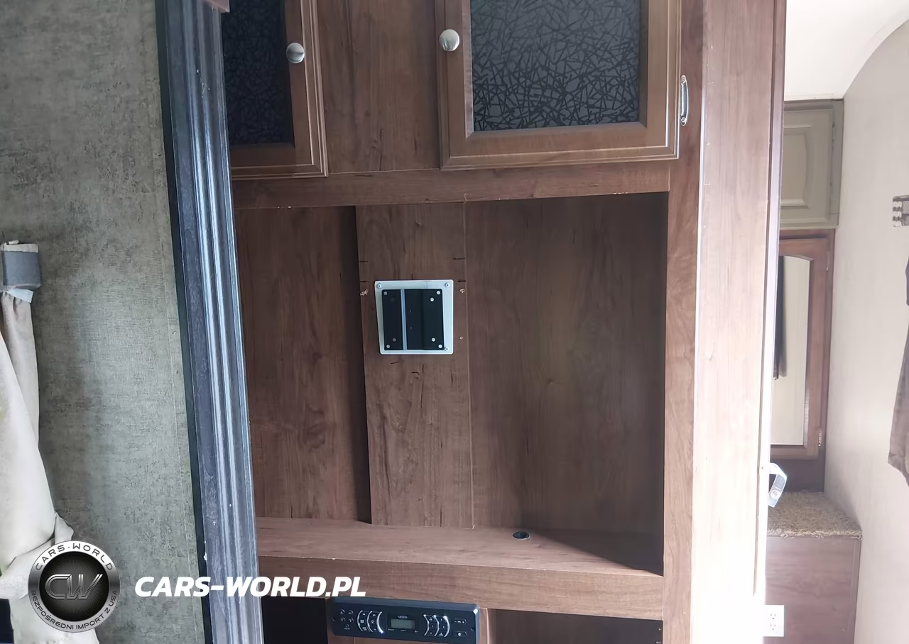 2017 Freedom Express Camper VIN:5ZT2FEUB2HA024000 - 11