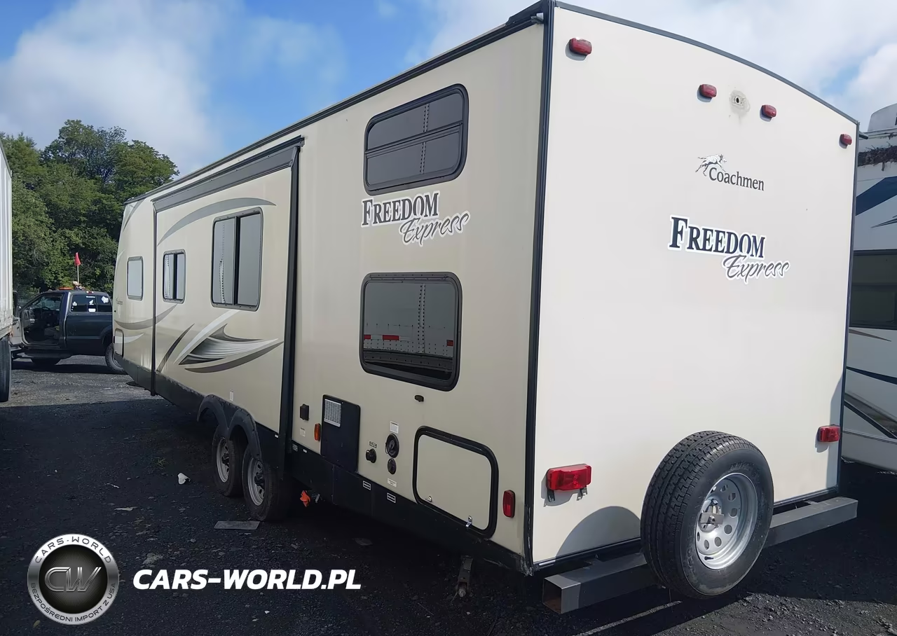 2017 Freedom Express Camper VIN:5ZT2FEUB2HA024000 - 3