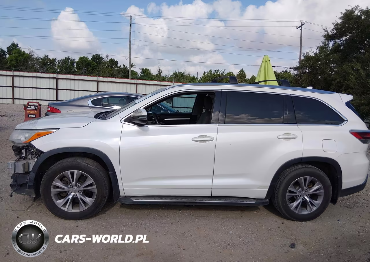 2014 Toyota Highlander Xle V6 VIN:5TDKKRFH5ES025467 - 15