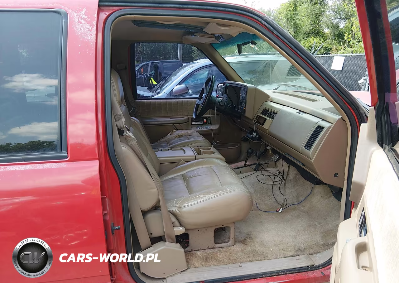 1994 Chevrolet Suburban K1500 VIN:1GNFK16K4RJ414111 - 5