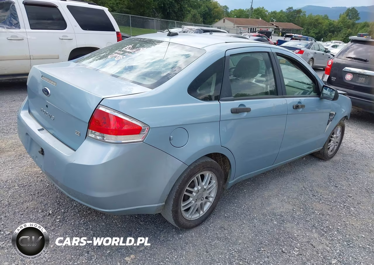 2008 Ford Focus Se VIN:1FAHP35N58W170664 - 4