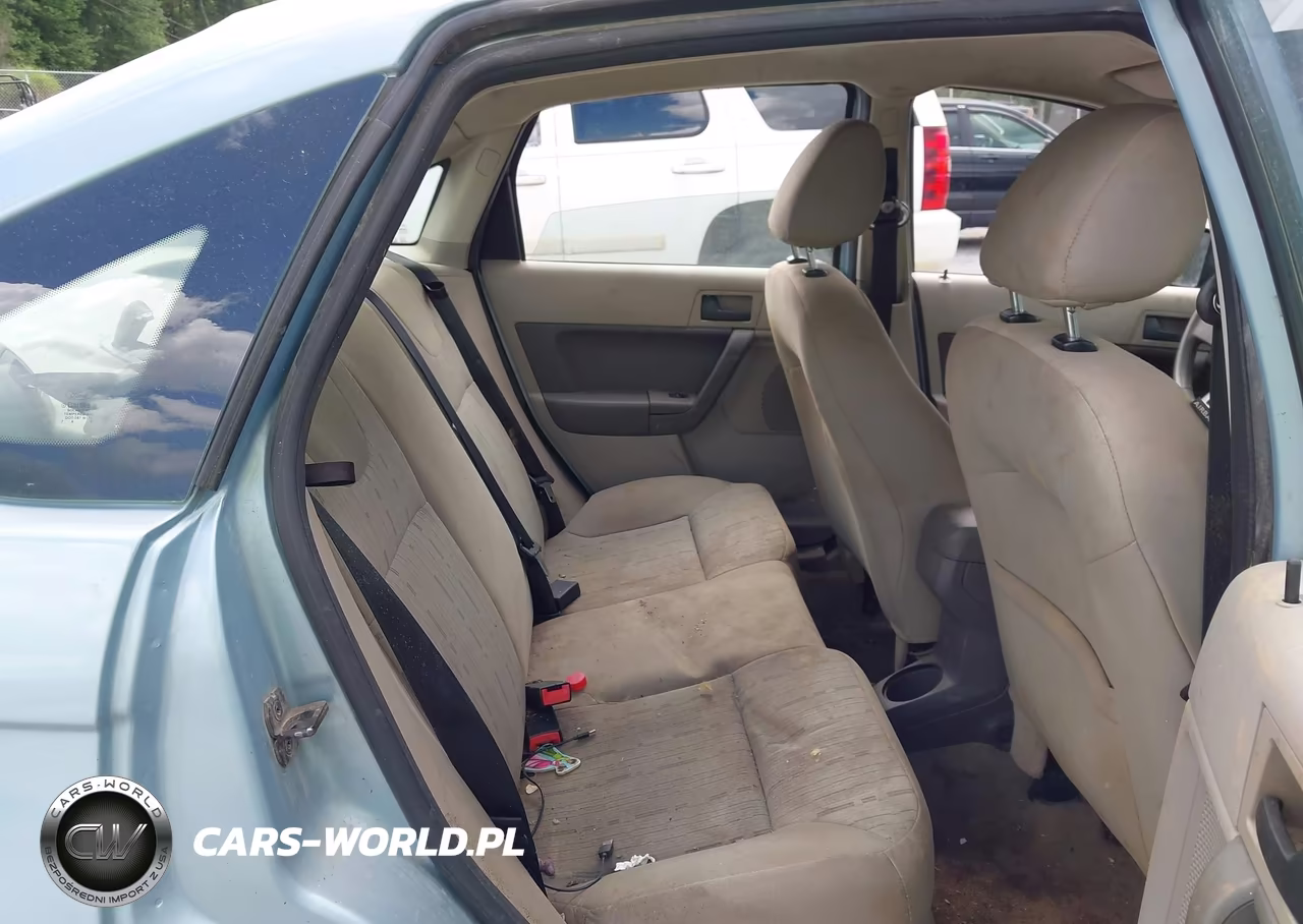 2008 Ford Focus Se VIN:1FAHP35N58W170664 - 8