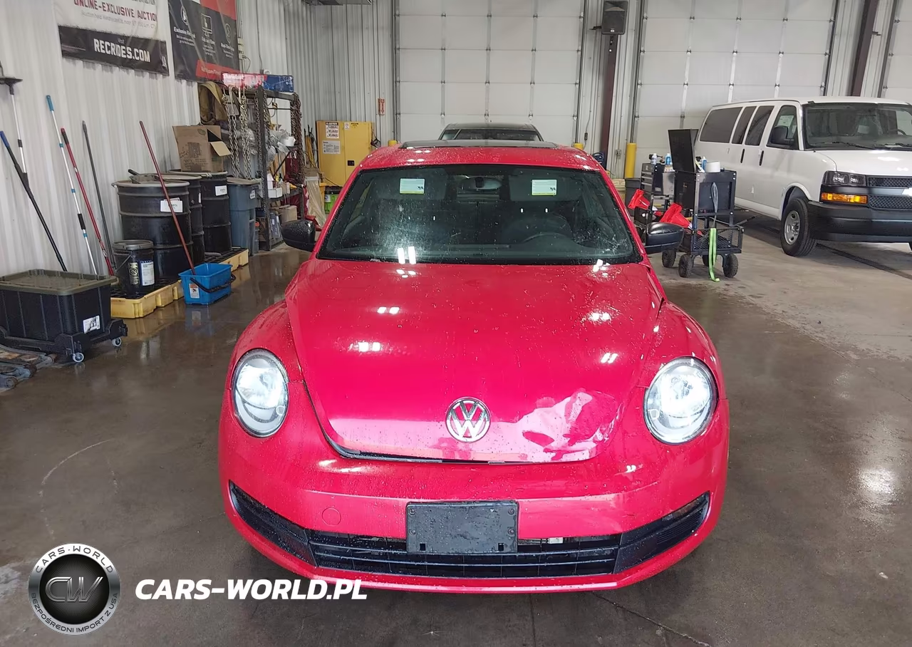 2014 Volkswagen Beetle 2.5L Entry VIN:3VWFP7AT2EM625573 - 12